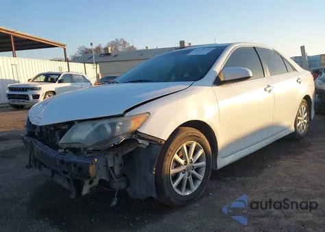 2014 Toyota Camry Se Sport z USA, uszkodzony, nr VIN 4T1BF1FKXEU779781